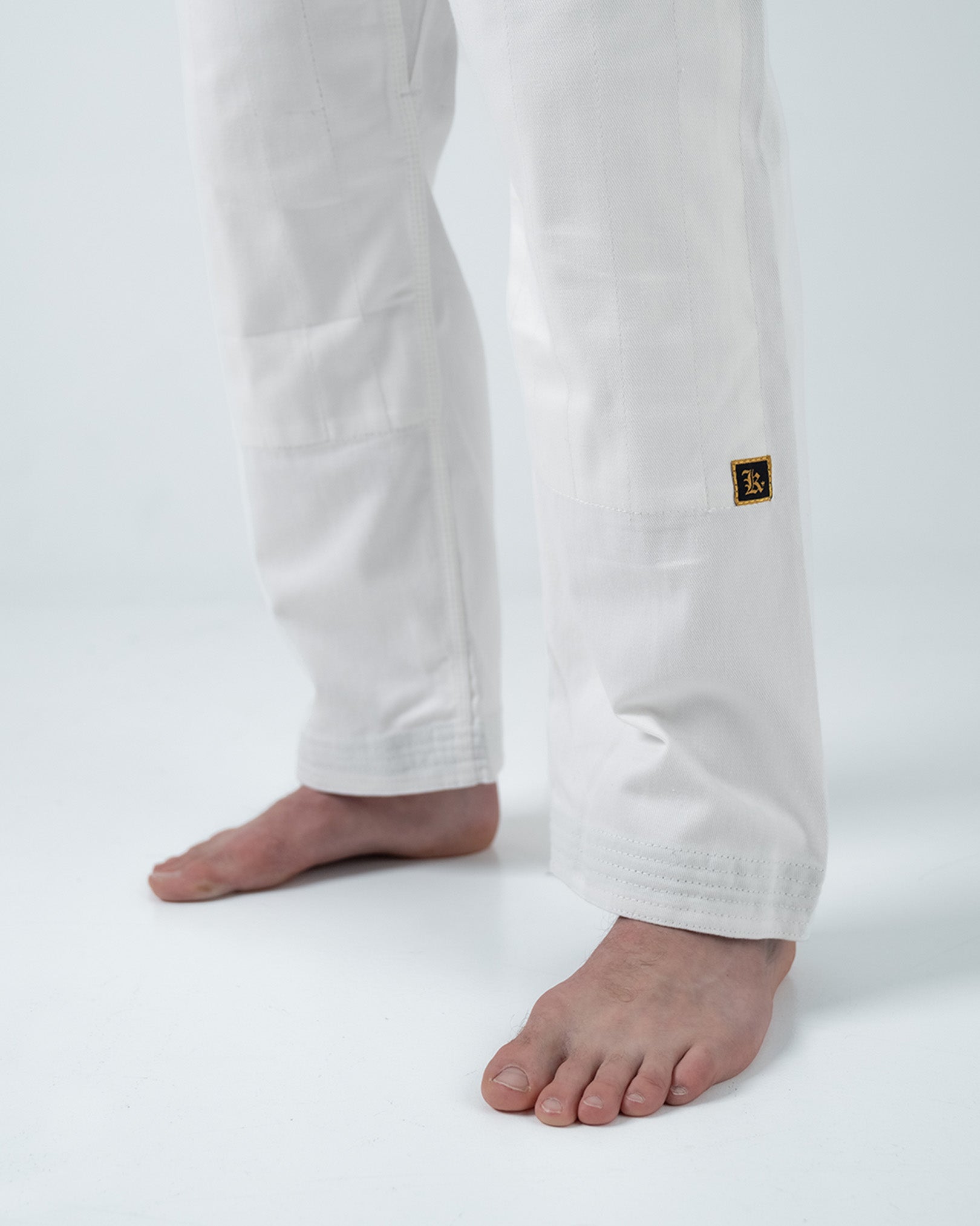 Comp 450 V6 Jiu Jitsu Gi - White (2023 version)